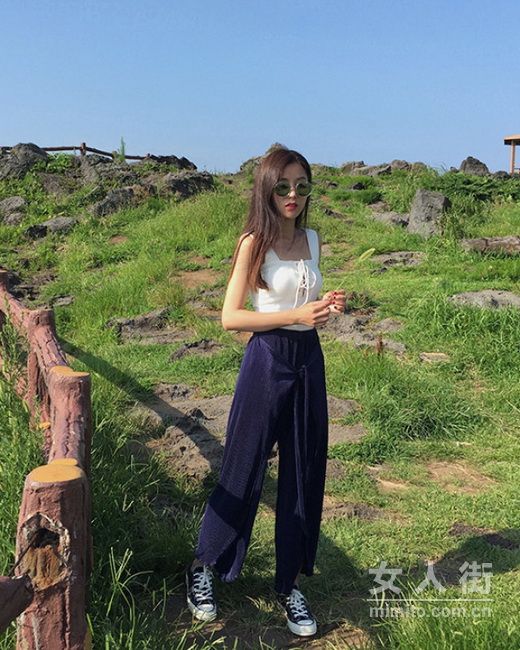 吊帶外穿不好嗎？今夏明明很時髦！